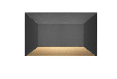 HINKLEY
Nuvi Hardwired Low Voltage Black LED Stair Light